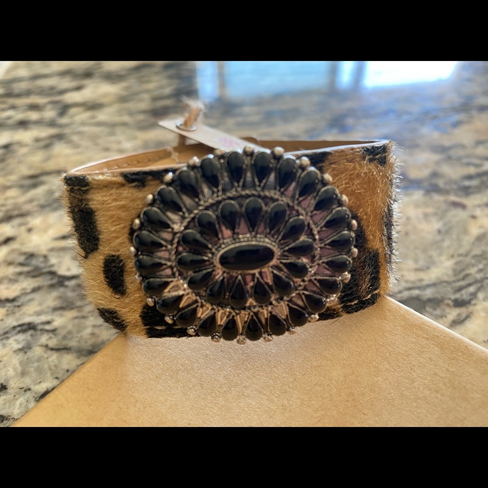 Cheetah Bracelet (Black)